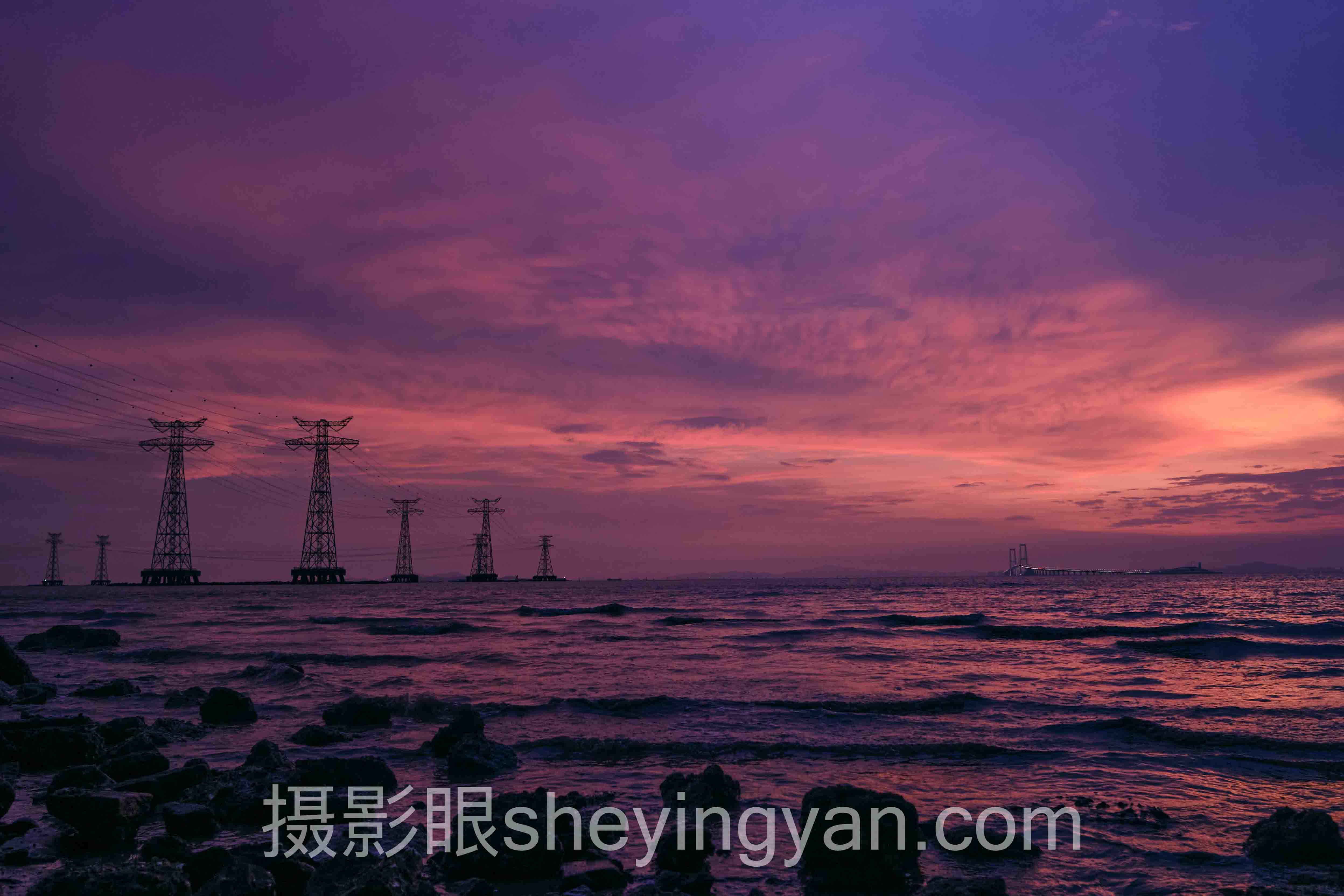 摄影眼AI照片点评深度评测：三大主流平台全面解析